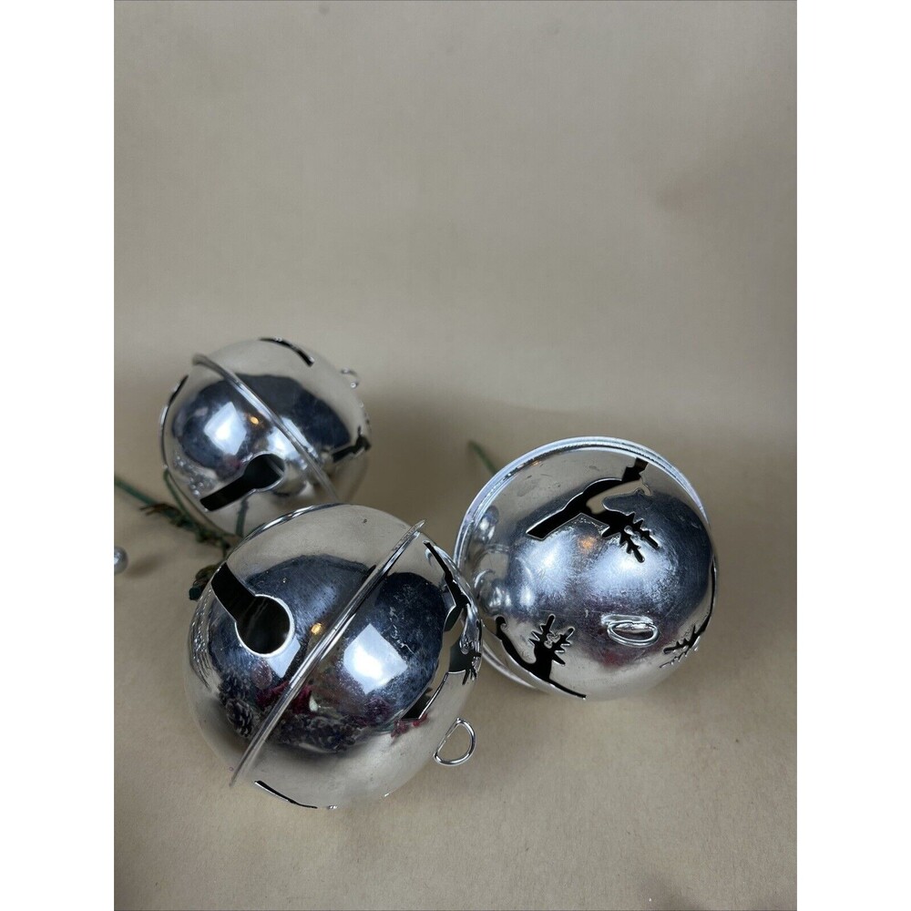 27 VTG Christmas Floral Picks Ornament Supplies-Bell Ball,Red Berries, Pinecone - Picture 3 of 8